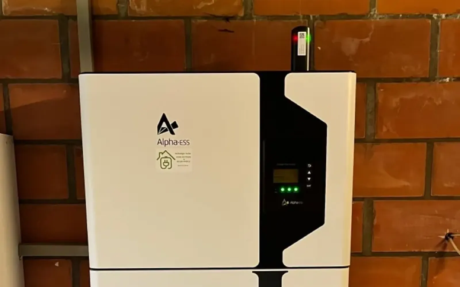 Woning met zonnepanelen en een thuisbatterij