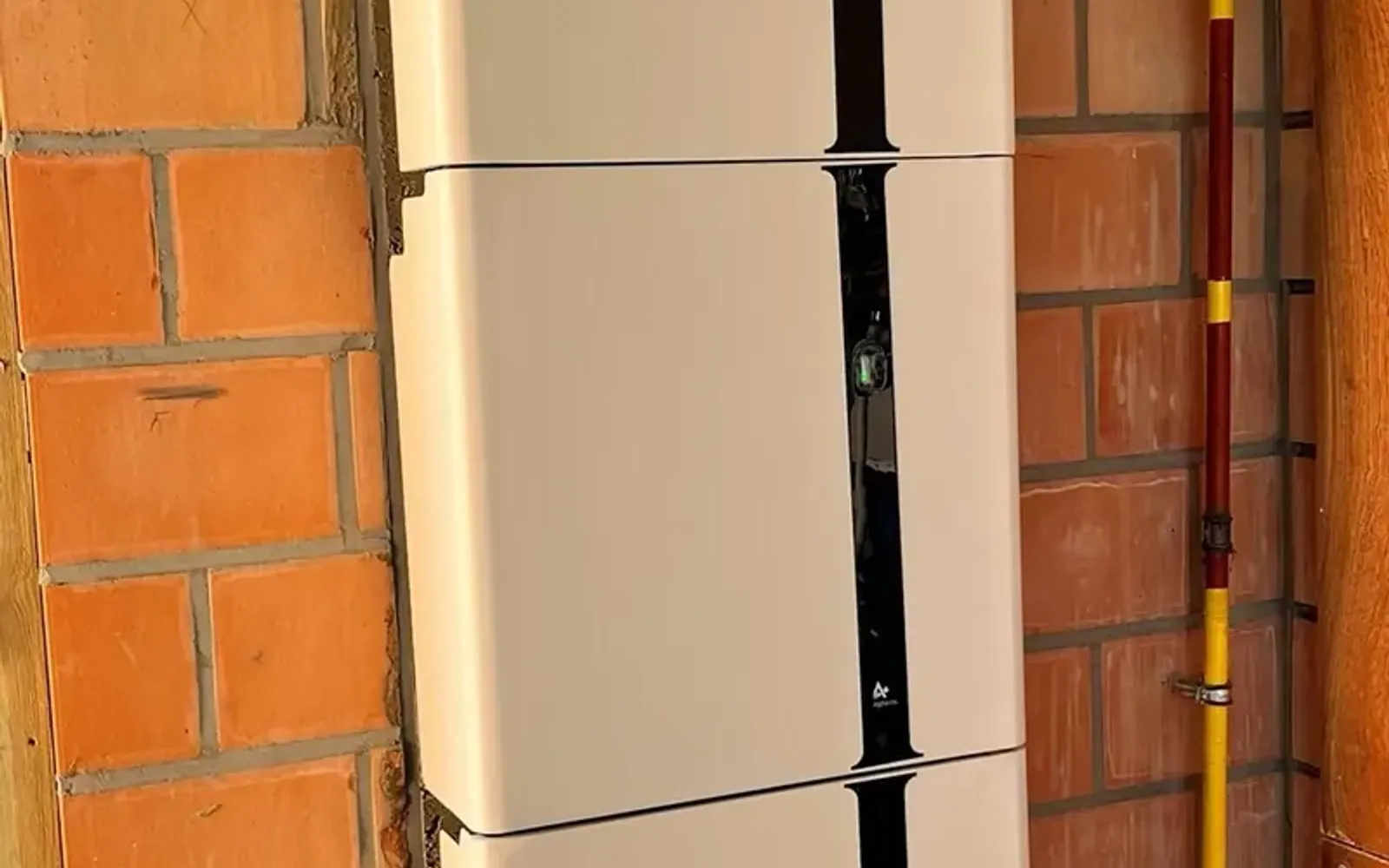 Woning met zonnepanelen en een thuisbatterij
