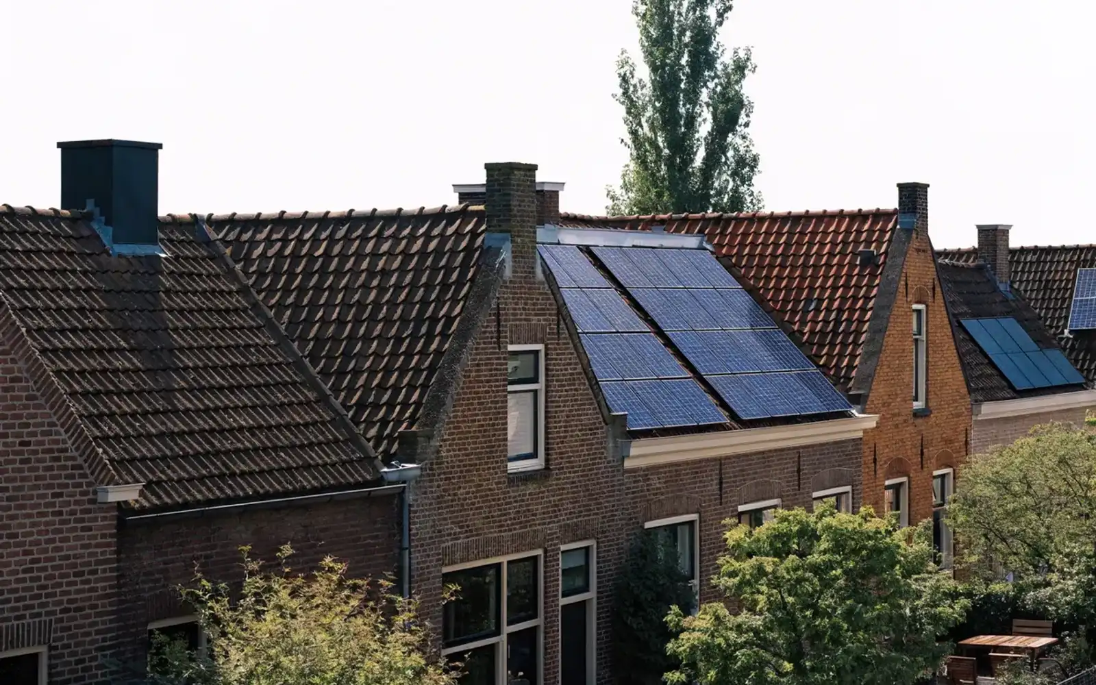 Woning met zonnepanelen en een thuisbatterij